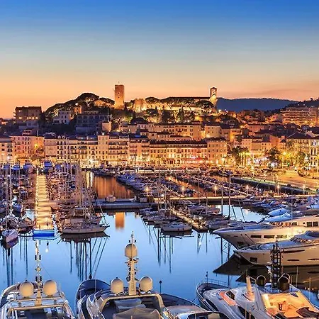 Beautiful And Cozy In The Heart Of Cannes